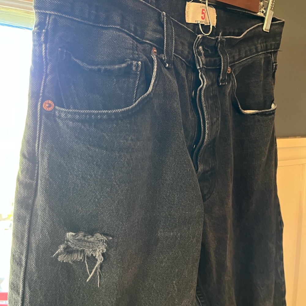 Levi's Men's Dark Gray Distressed Jeans